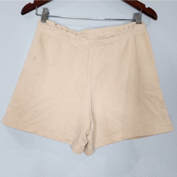 Nike Women's comfy shorts - Picture 2 of 4